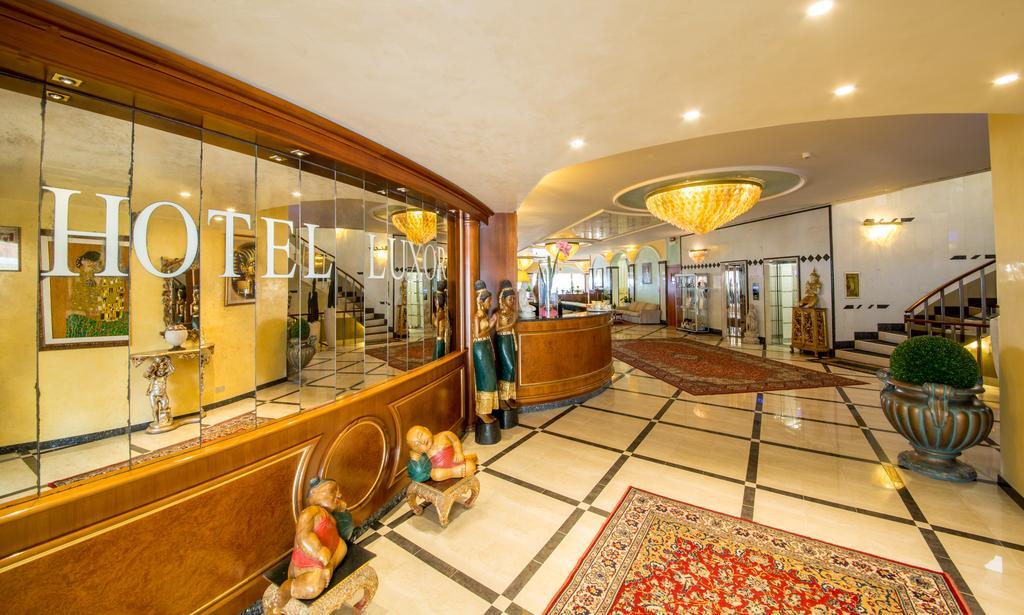 Luxor E Cairo The Beach Resort Lido di Jesolo Exterior photo
