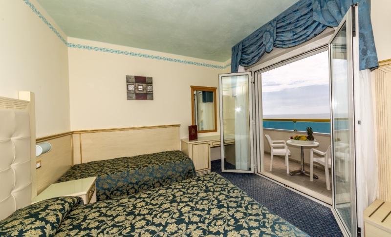 Luxor E Cairo The Beach Resort Lido di Jesolo Exterior photo